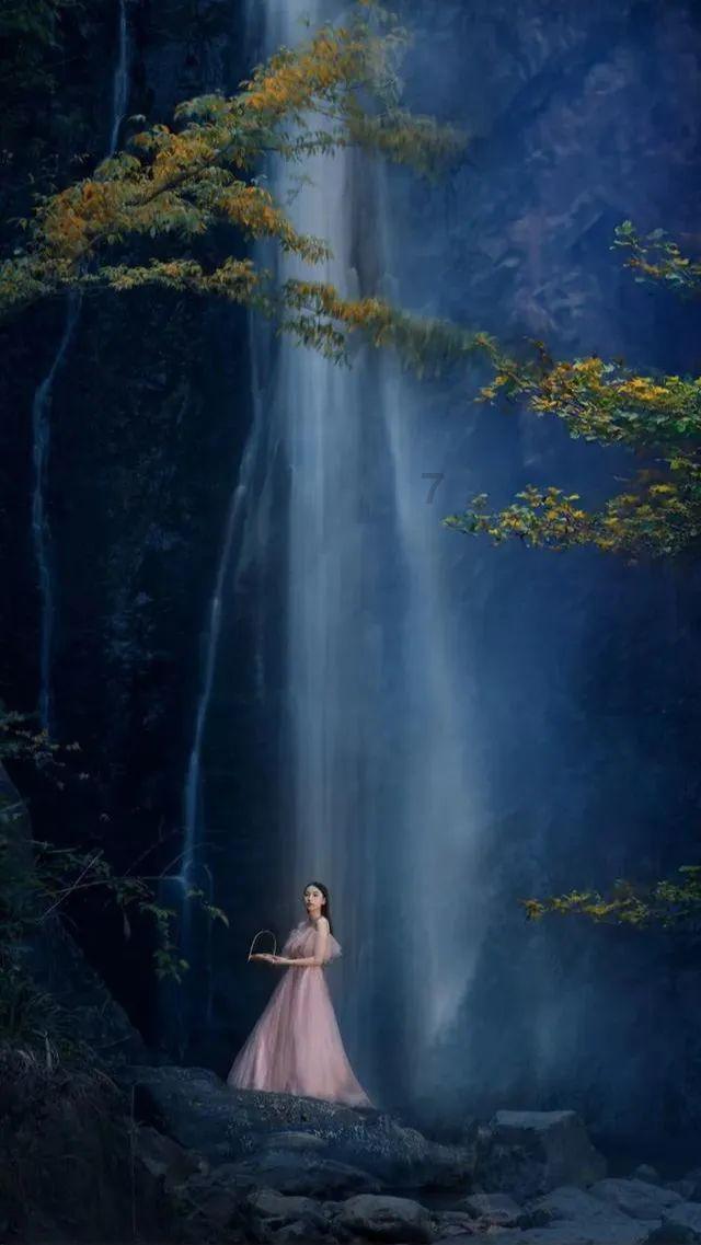 考古上的特别故事，古墓中挖出纯金棺材，为何至今仍未打开？游戏画面